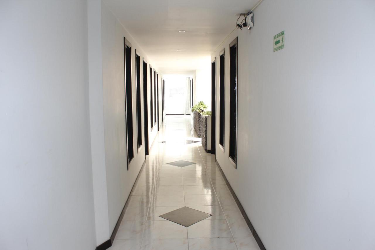 Hotel Dorado Plaza Bogota Buitenkant foto